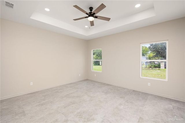 425 S 12th Street, Alamo, TX 78516