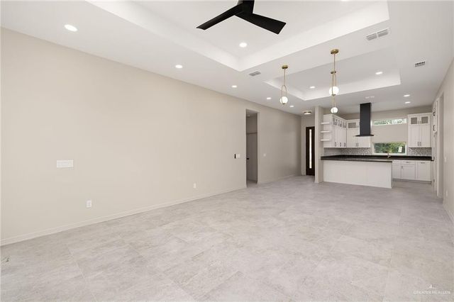 425 S 12th Street, Alamo, TX 78516
