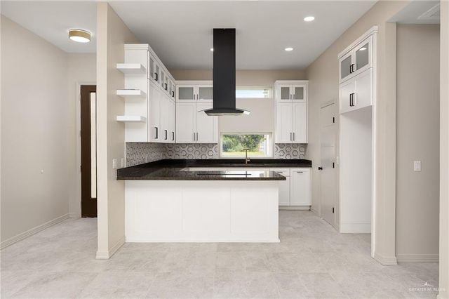 425 S 12th Street, Alamo, TX 78516