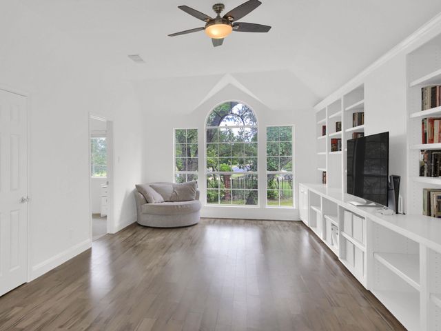 6001 Sierra Arbor CT, Austin, TX 78759