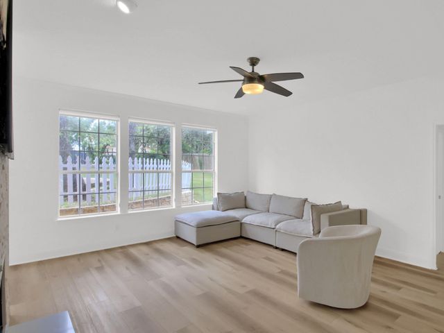 6001 Sierra Arbor CT, Austin, TX 78759