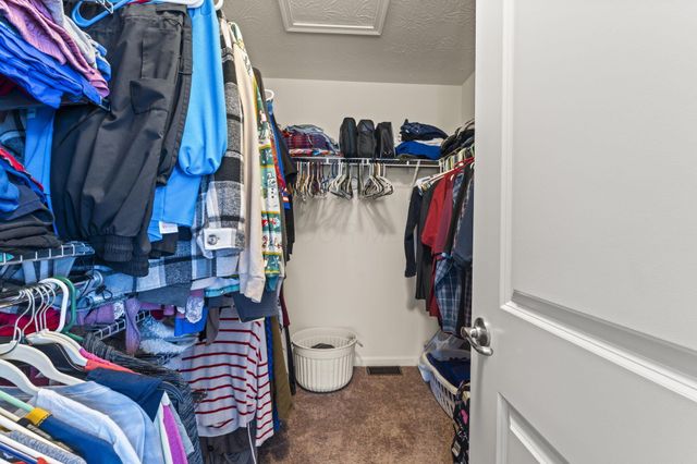 1101 Baywood Drive, Fairborn, OH 45324