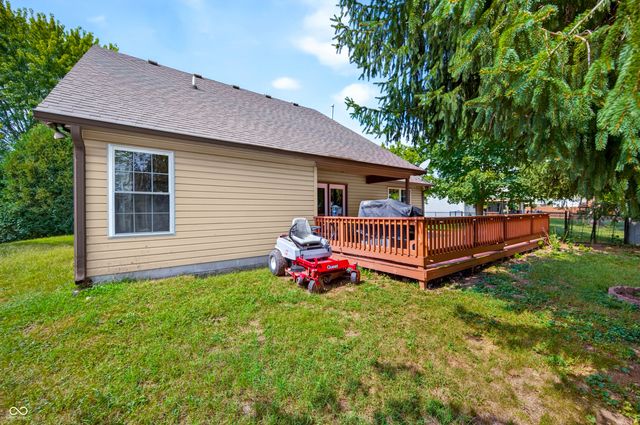 1545 Black Oak Court, Franklin, IN 46131
