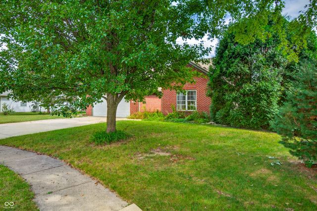 1545 Black Oak Court, Franklin, IN 46131