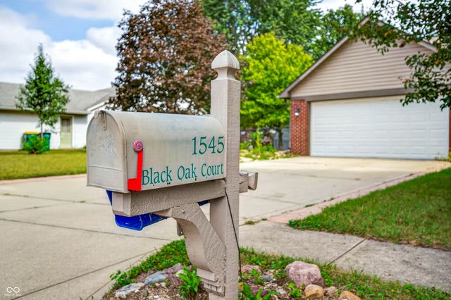 1545 Black Oak Court, Franklin, IN 46131