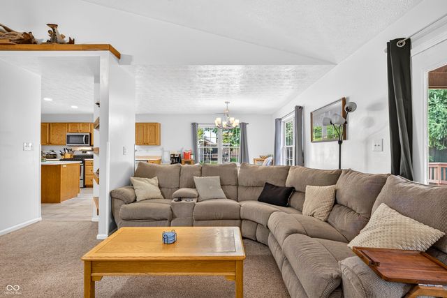 1545 Black Oak Court, Franklin, IN 46131