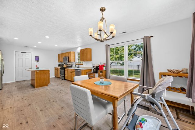 1545 Black Oak Court, Franklin, IN 46131