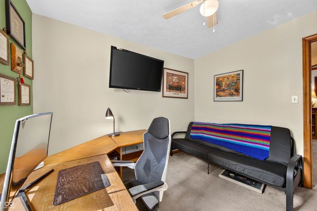 1545 Black Oak Court, Franklin, IN 46131