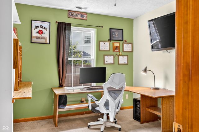 1545 Black Oak Court, Franklin, IN 46131