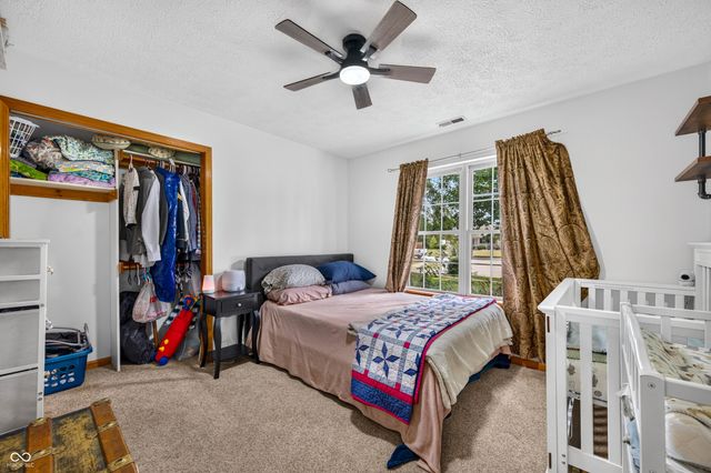 1545 Black Oak Court, Franklin, IN 46131