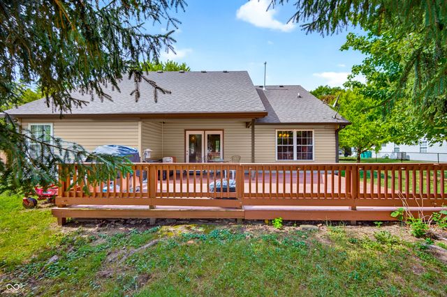 1545 Black Oak Court, Franklin, IN 46131