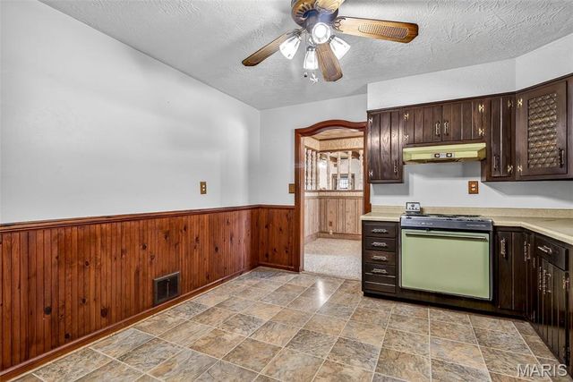 6229 State Highway 32, Farmington, MO 63640