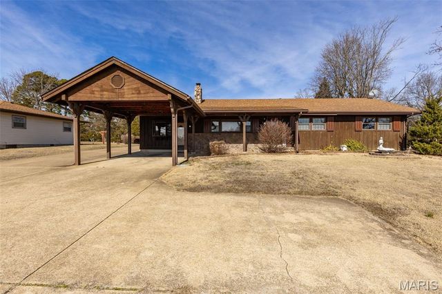 6229 State Highway 32, Farmington, MO 63640