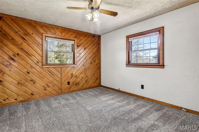 6229 State Highway 32, Farmington, MO 63640