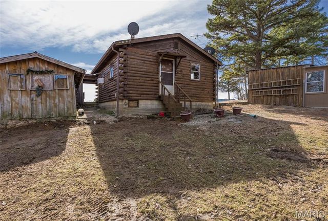 6229 State Highway 32, Farmington, MO 63640