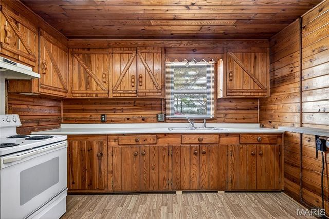 6229 State Highway 32, Farmington, MO 63640