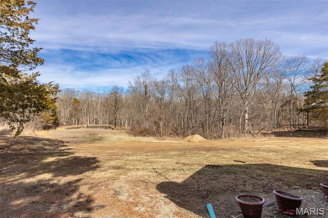 6229 State Highway 32, Farmington, MO 63640