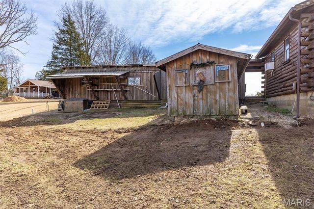 6229 State Highway 32, Farmington, MO 63640