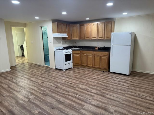 1393 Pelham Parkway N 1, Bronx, NY 10469