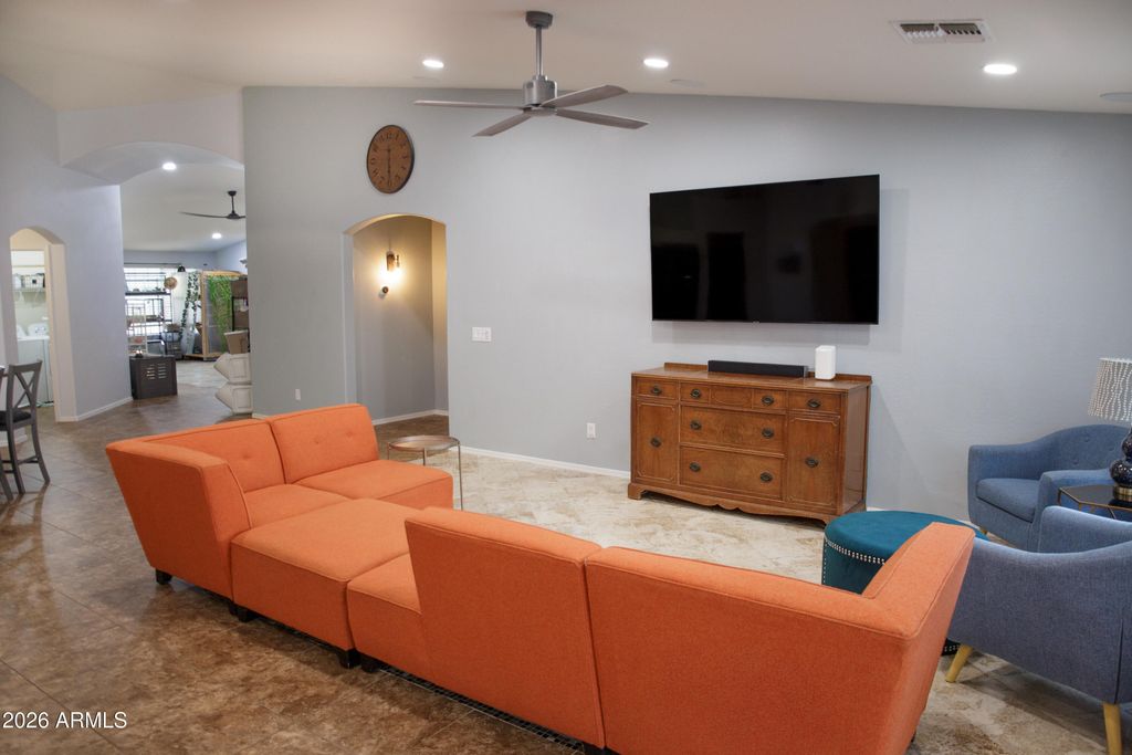 1221 W DEL MONTE Drive, Casa Grande, AZ 85122 — photo 5