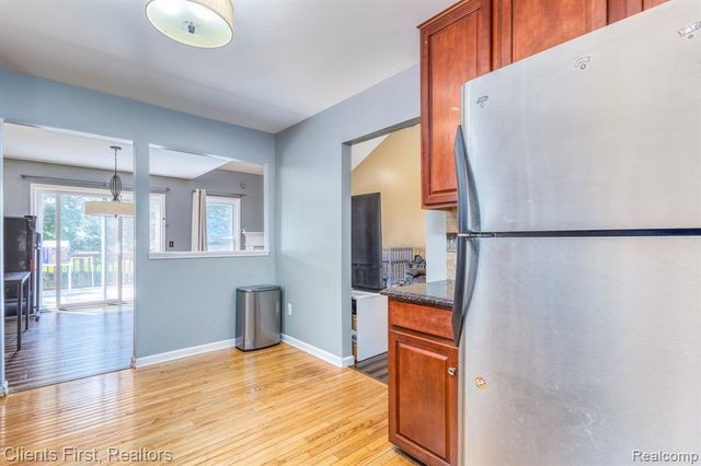 37911 Plymouth Road, Livonia, MI 48150