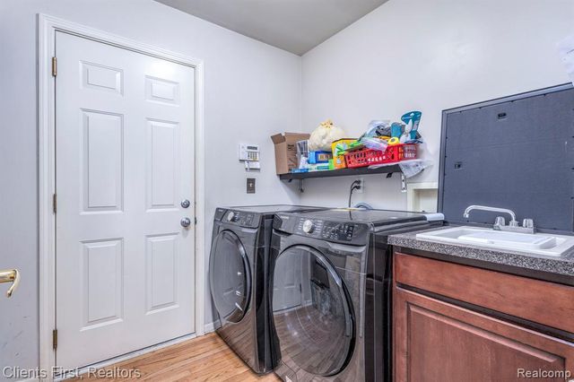 37911 Plymouth Road, Livonia, MI 48150