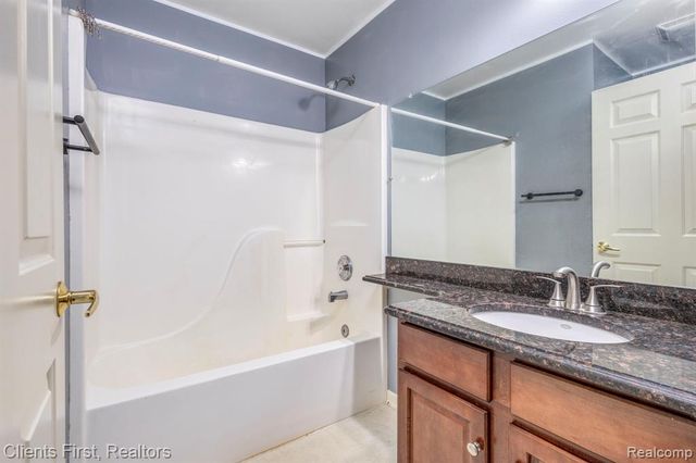 37911 Plymouth Road, Livonia, MI 48150