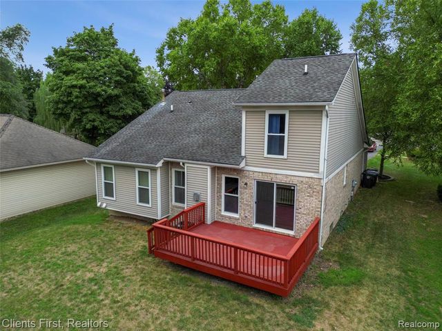37911 Plymouth Road, Livonia, MI 48150