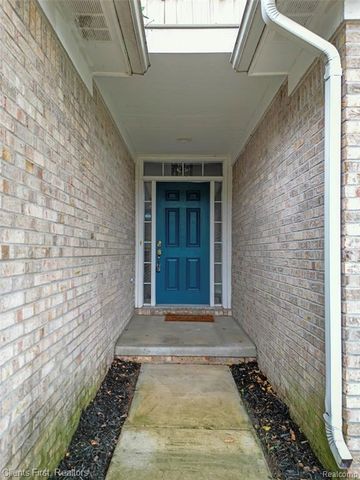 37911 Plymouth Road, Livonia, MI 48150