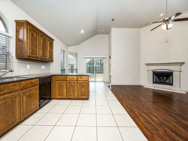 3229 Hornbeam Street, Denton, TX 76226