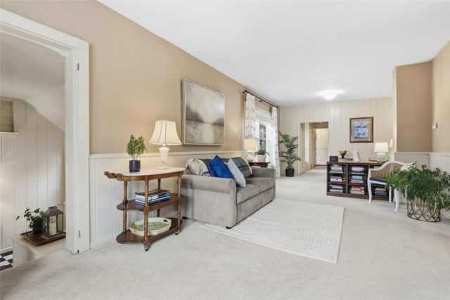 509 11th St, Oakmont, PA 15139