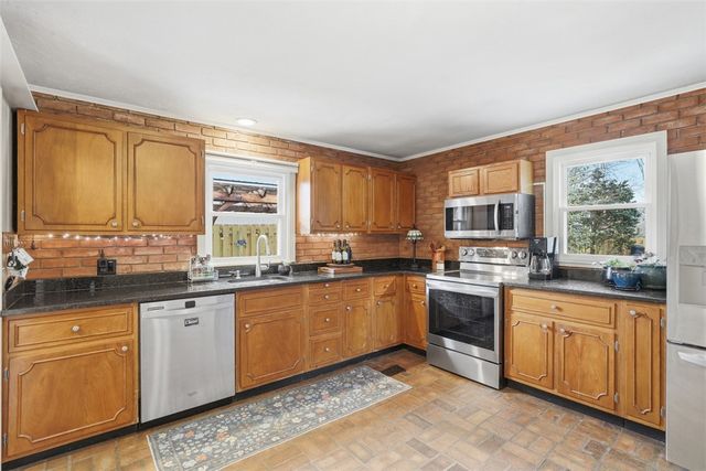 509 11th St, Oakmont, PA 15139