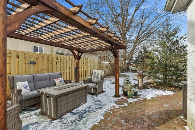 509 11th St, Oakmont, PA 15139