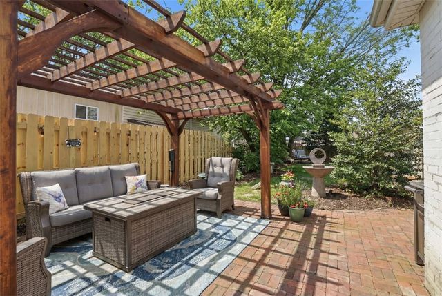 509 11th St, Oakmont, PA 15139