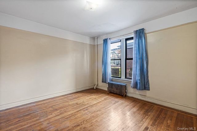 155-17 Sanford Ave E, Flushing, NY 11355