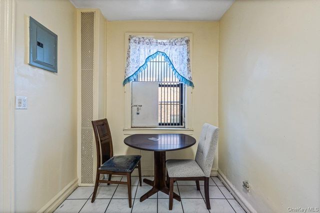 155-17 Sanford Ave E, Flushing, NY 11355