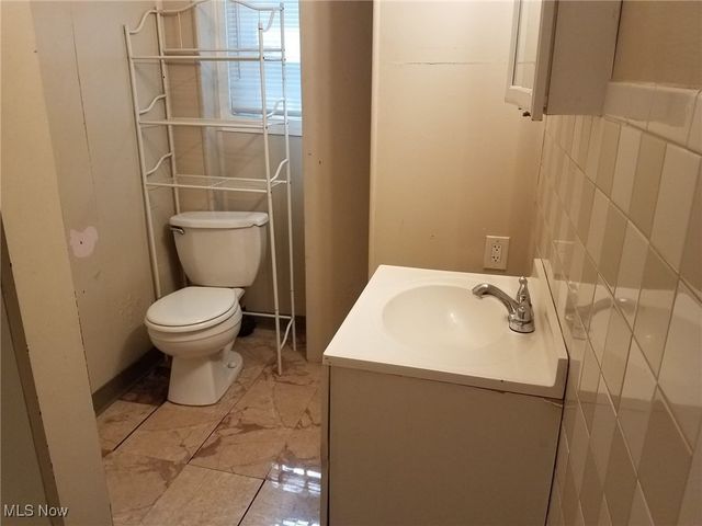 3052 W 47th Street, Cleveland, OH 44102