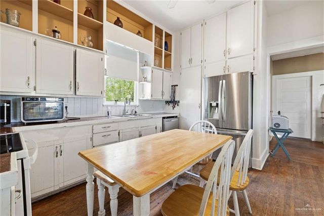 2002 N Mayberry Avenue, Mission, TX 78572