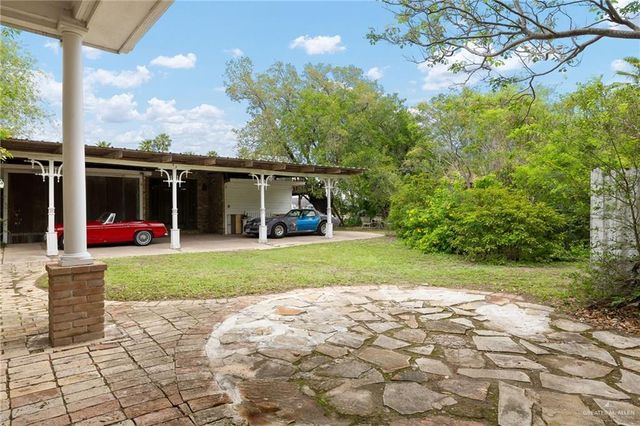 2002 N Mayberry Avenue, Mission, TX 78572