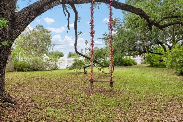 2002 N Mayberry Avenue, Mission, TX 78572