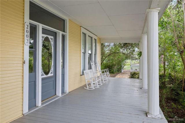 2002 N Mayberry Avenue, Mission, TX 78572