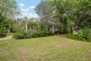 2002 N Mayberry Avenue, Mission, TX 78572