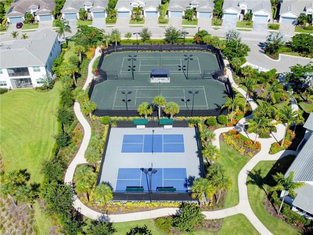 9257 Cayman DR, Naples, FL 34114