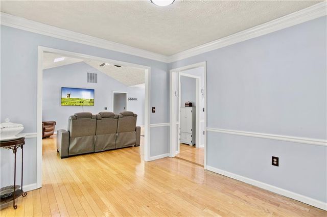 1125 Kennesaw Springs Drive NW, Kennesaw, GA 30144
