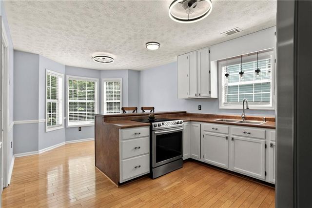 1125 Kennesaw Springs Drive NW, Kennesaw, GA 30144