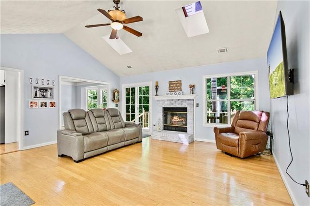 1125 Kennesaw Springs Drive NW, Kennesaw, GA 30144