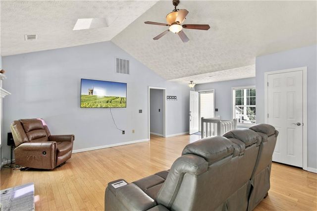 1125 Kennesaw Springs Drive NW, Kennesaw, GA 30144