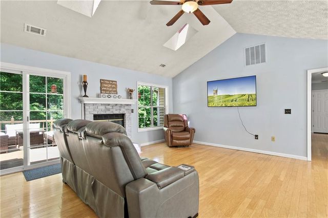 1125 Kennesaw Springs Drive NW, Kennesaw, GA 30144