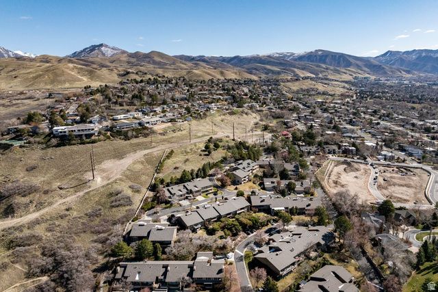 849 N JUNIPERPOINT DR, Salt Lake City, UT 84103