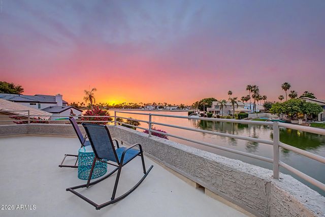 1826 E LAKECREST Drive, Gilbert, AZ 85234